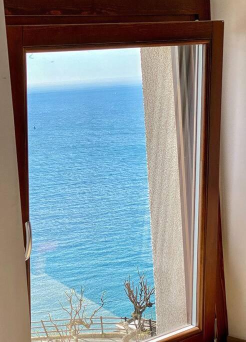Apartment La Mansarda Di Crevari Genoa